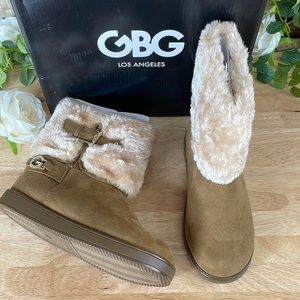 GBG Los Angeles Aleya Faux Fur Winter Boots 5.5M